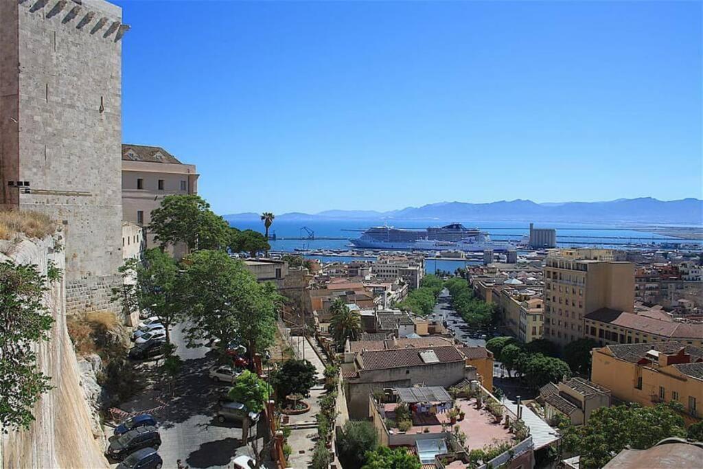 Appartamento Centro Cagliari Kültér fotó