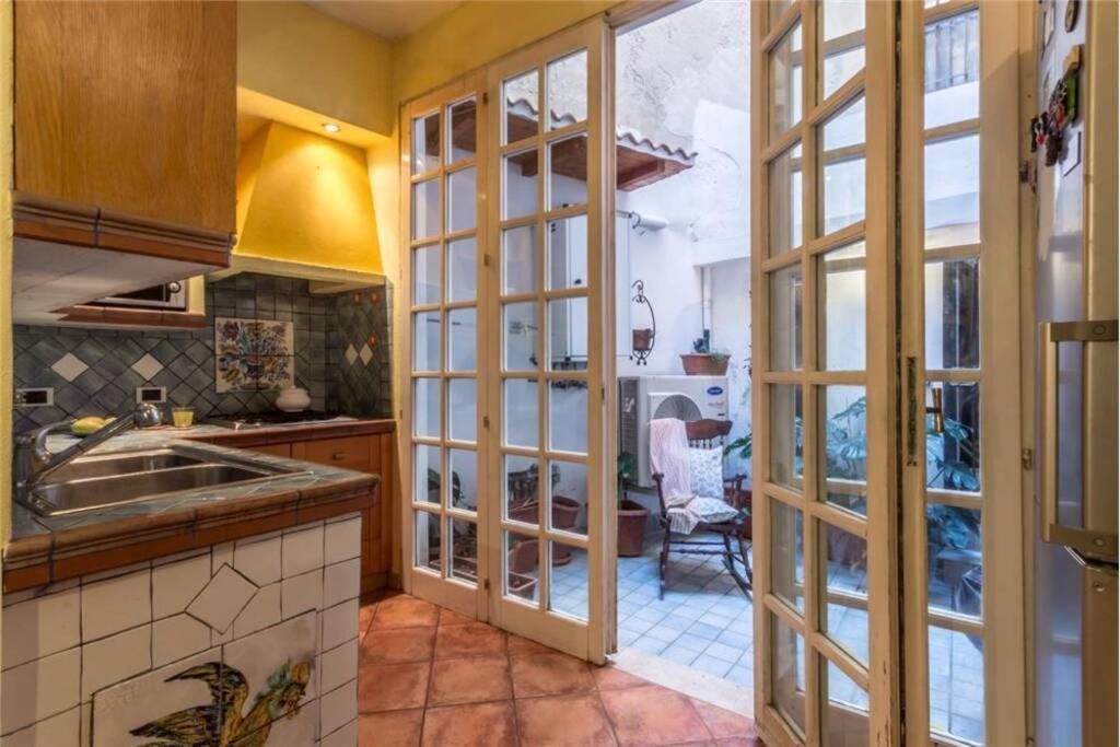 Appartamento Centro Cagliari Kültér fotó